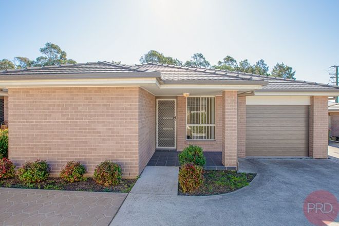 Picture of 2/9 Windermere Road, LOCHINVAR NSW 2321