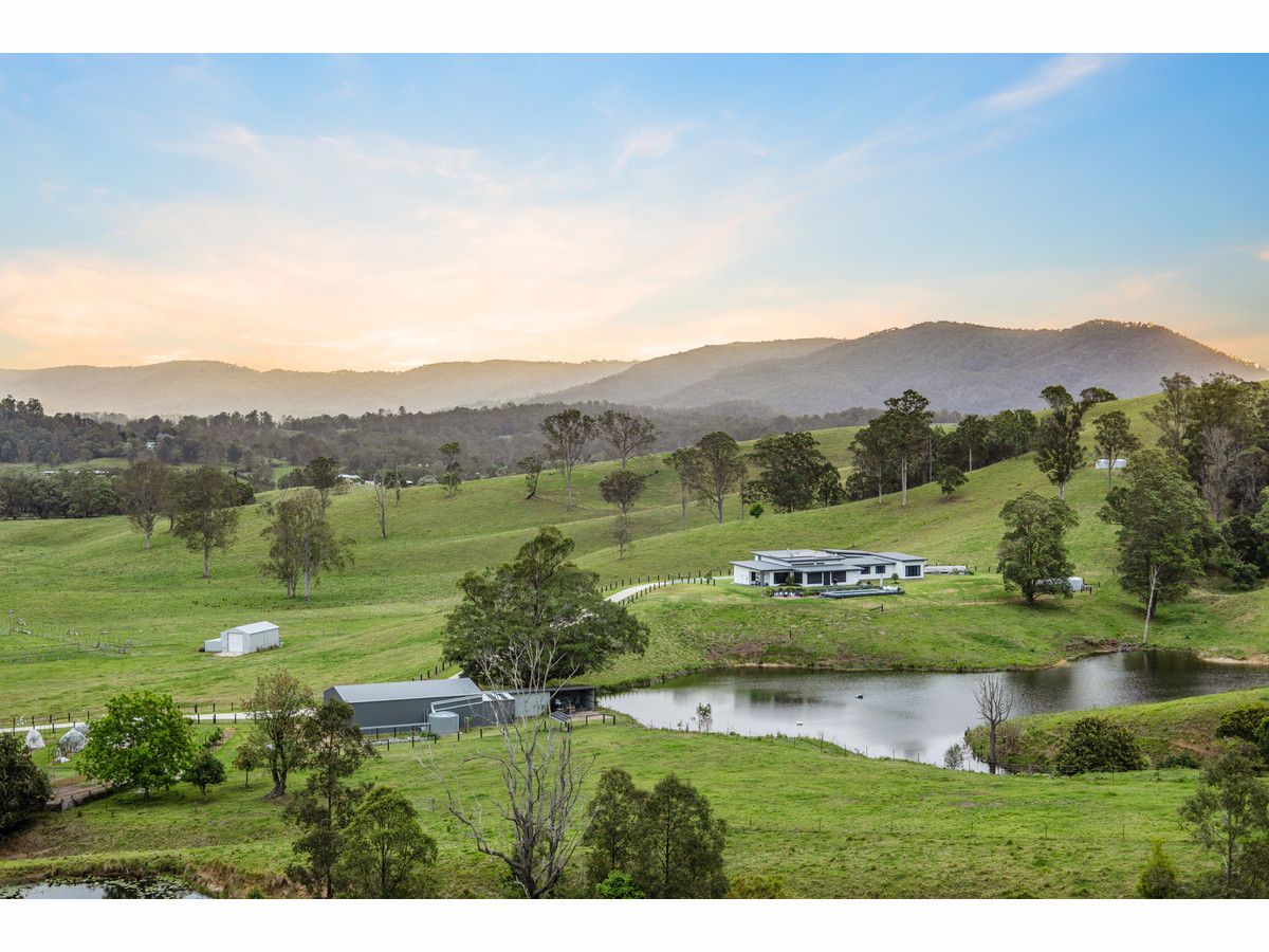 4 bedrooms House in 75 Grundon Road CONONDALE QLD, 4552