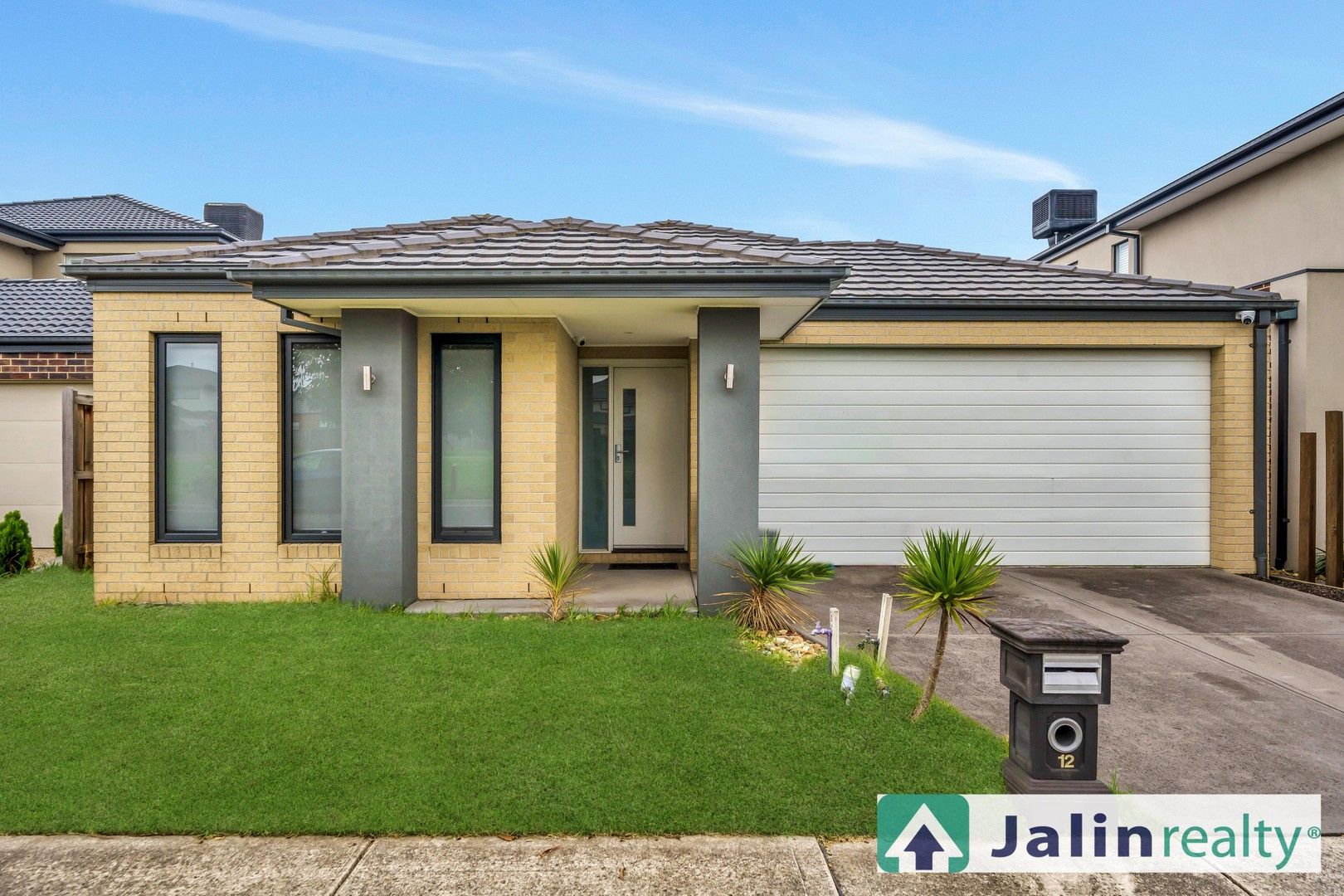 12 Greenslate Street, Clyde North VIC 3978, Image 0