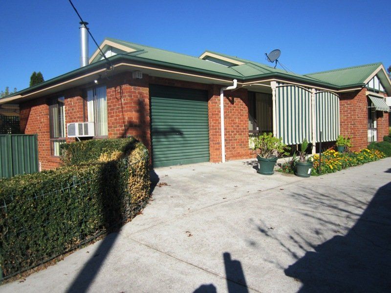 2 bedrooms Townhouse in 1/575 Ebden Street SOUTH ALBURY NSW, 2640