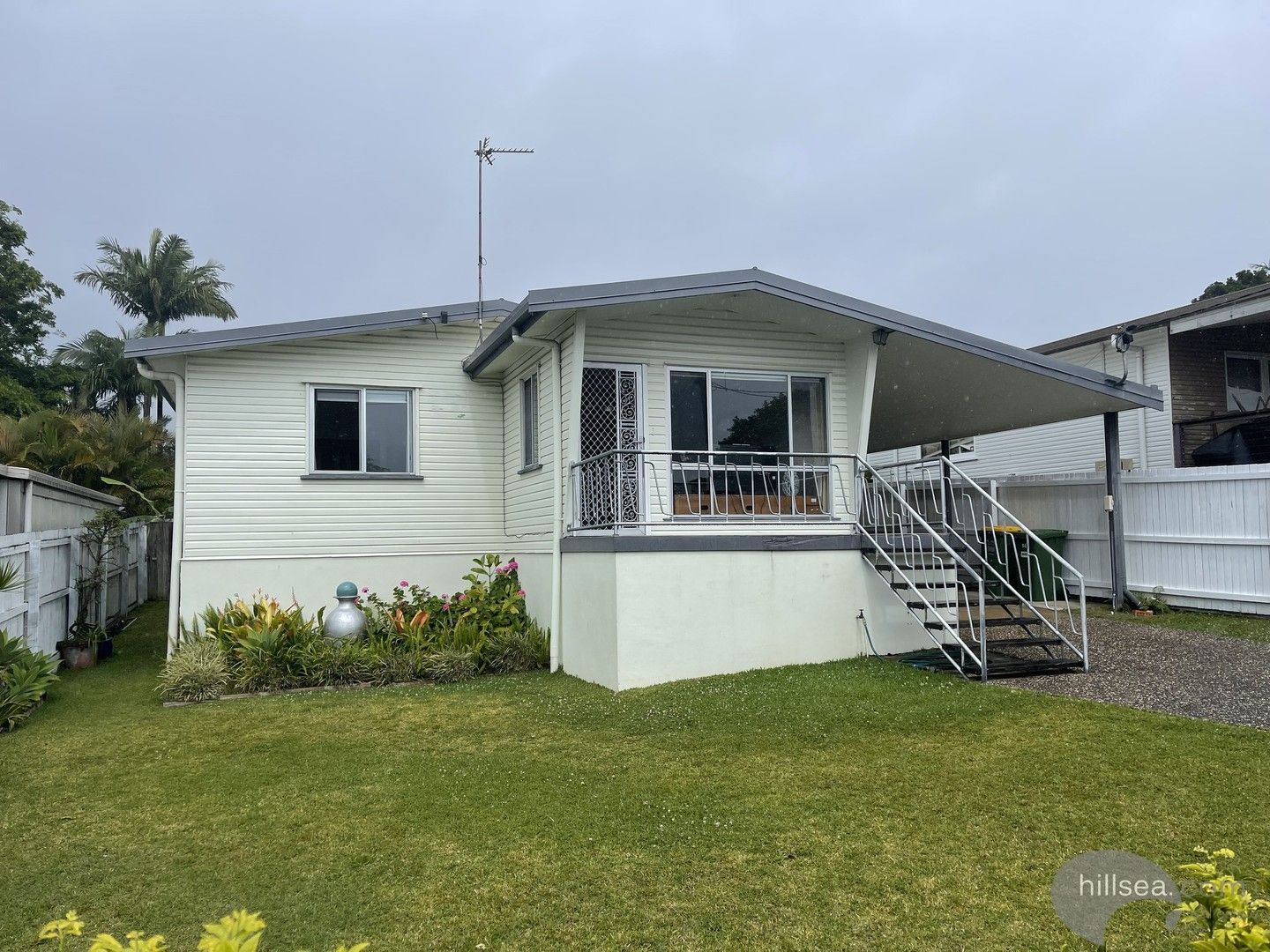 3 bedrooms House in 94 Robert Street LABRADOR QLD, 4215