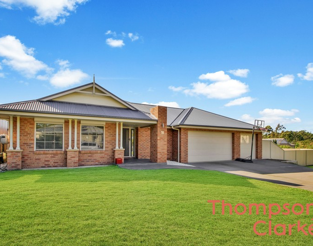 18 Tipperary Drive, Ashtonfield NSW 2323