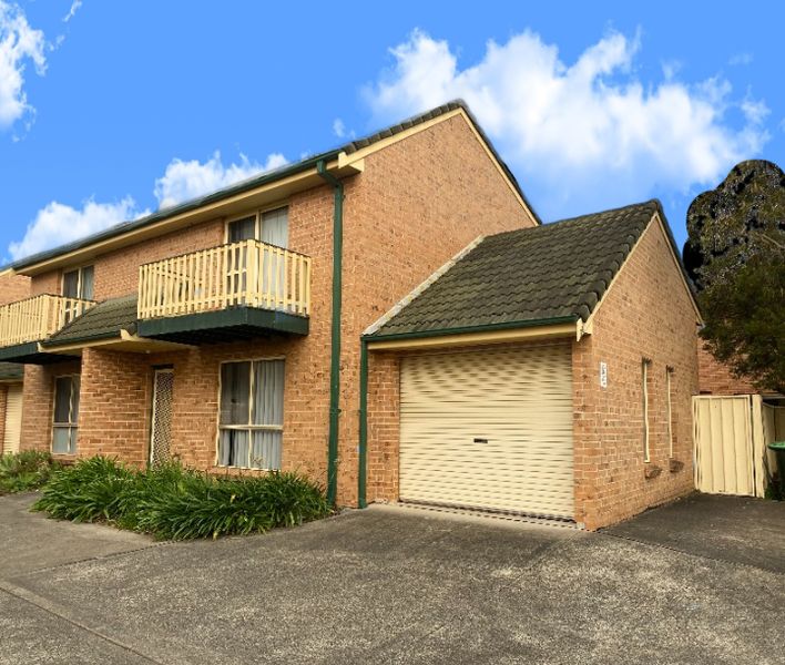 2 bedrooms Townhouse in 5/34-36 Bateman Avenue ALBION PARK RAIL NSW, 2527