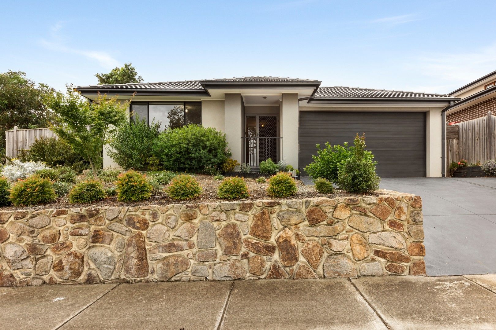 4 bedrooms House in 1 Sinnott Street DOREEN VIC, 3754