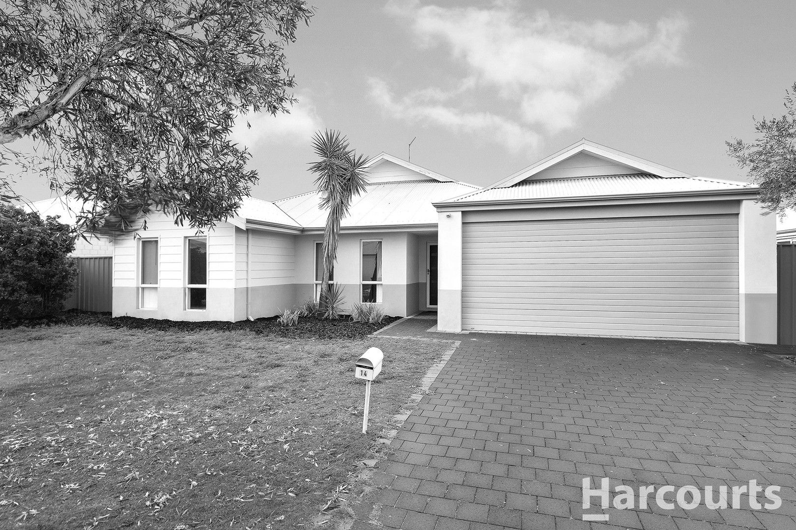 14 Vaucluse Way, Coodanup WA 6210, Image 0