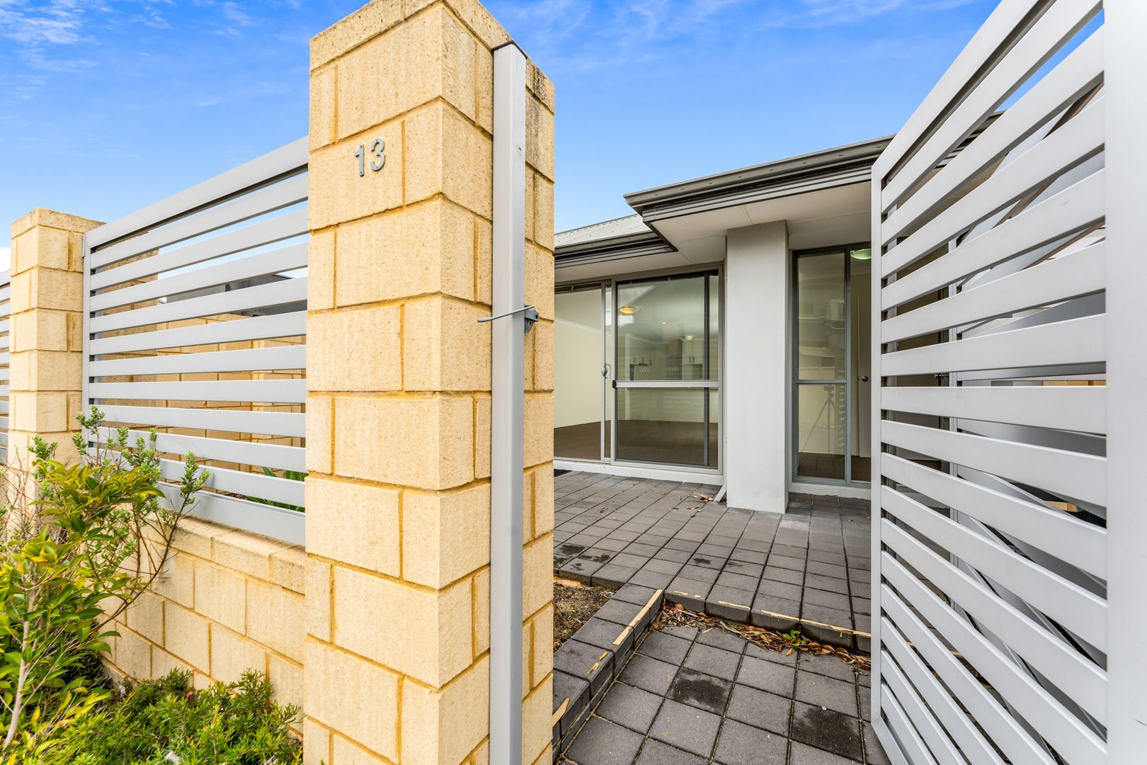 13/57 Southwell Crescent, Hamilton Hill WA 6163, Image 2