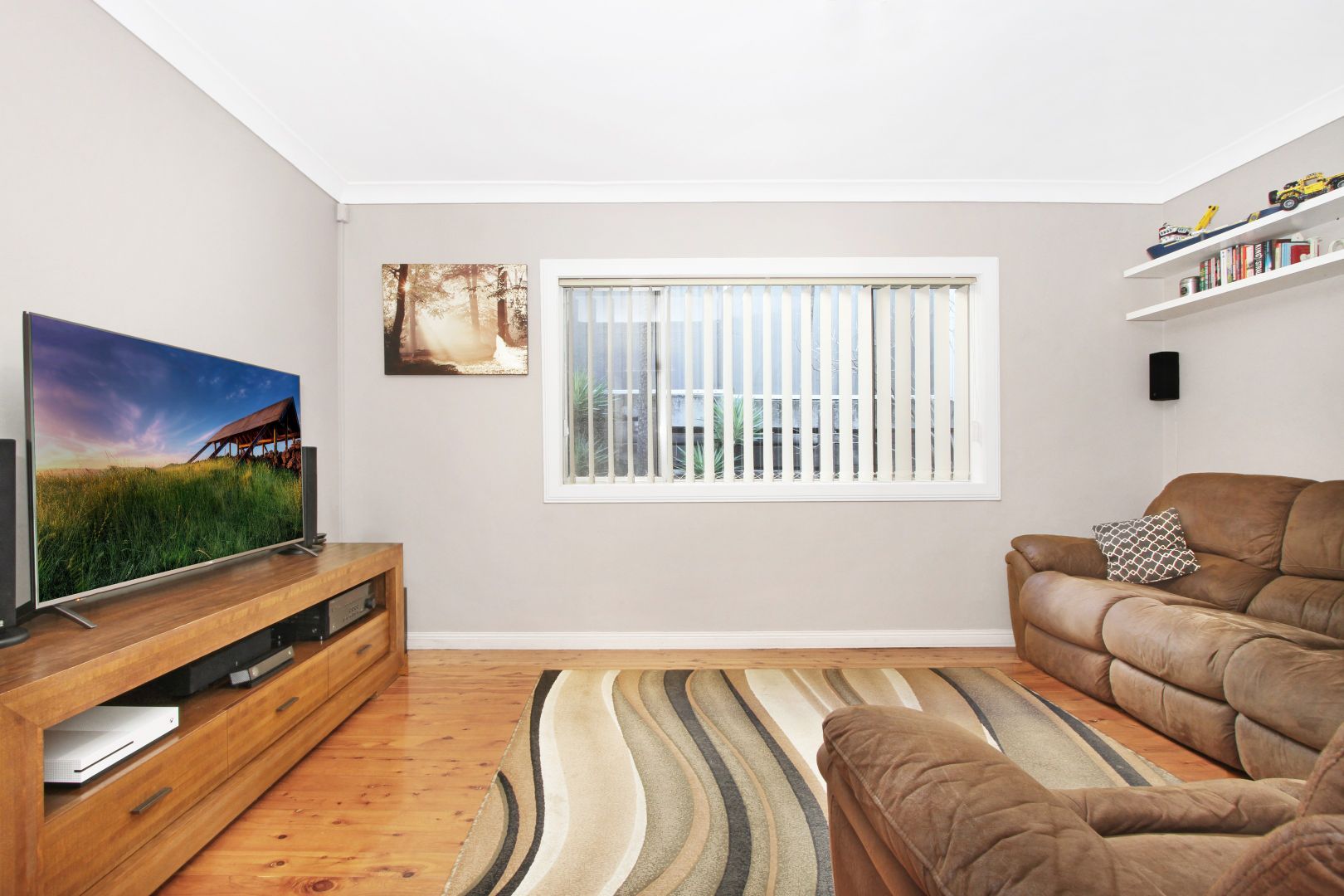 70 Barina Avenue, Lake Heights NSW 2502, Image 1