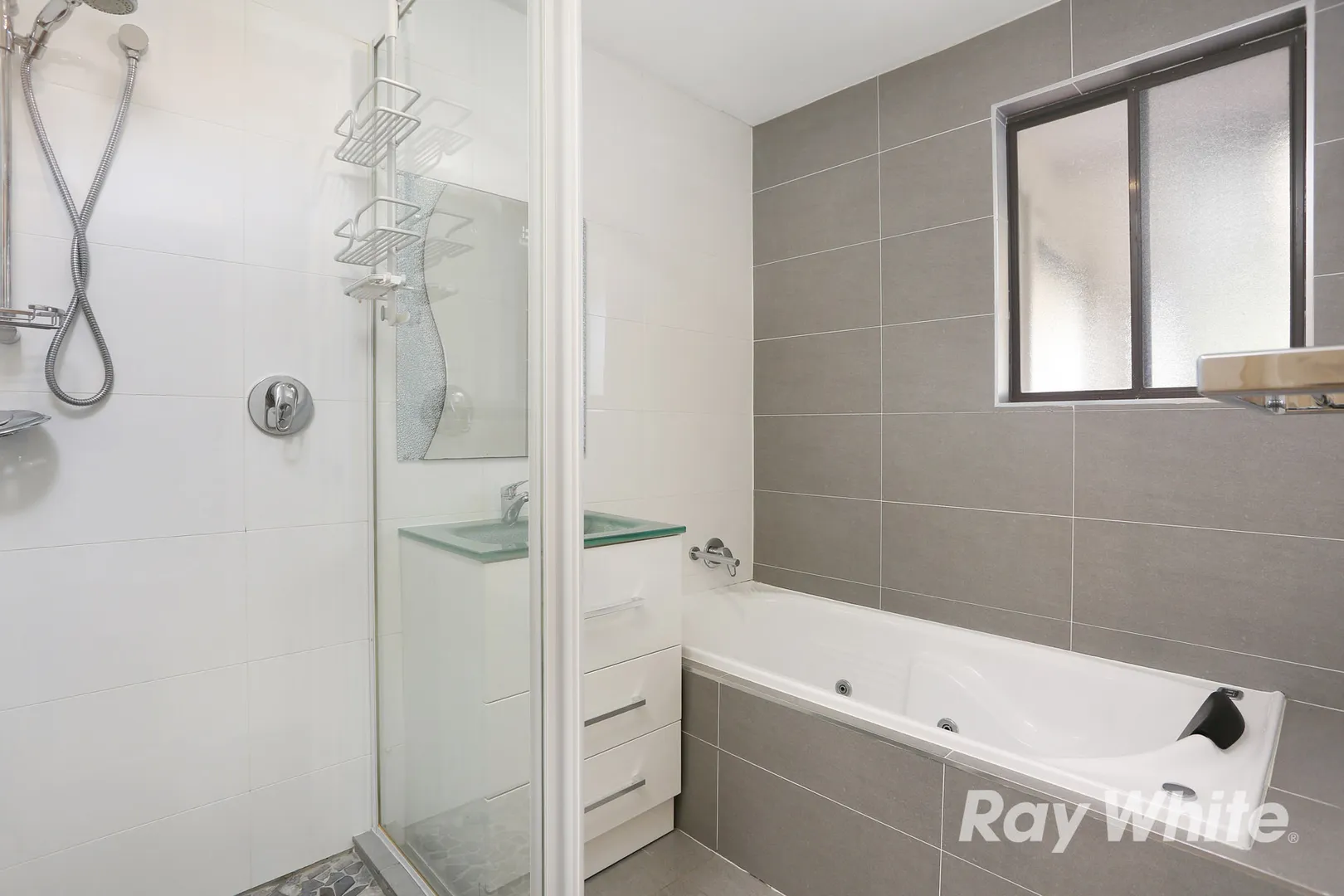 House in Sydney, St Clair - View 4