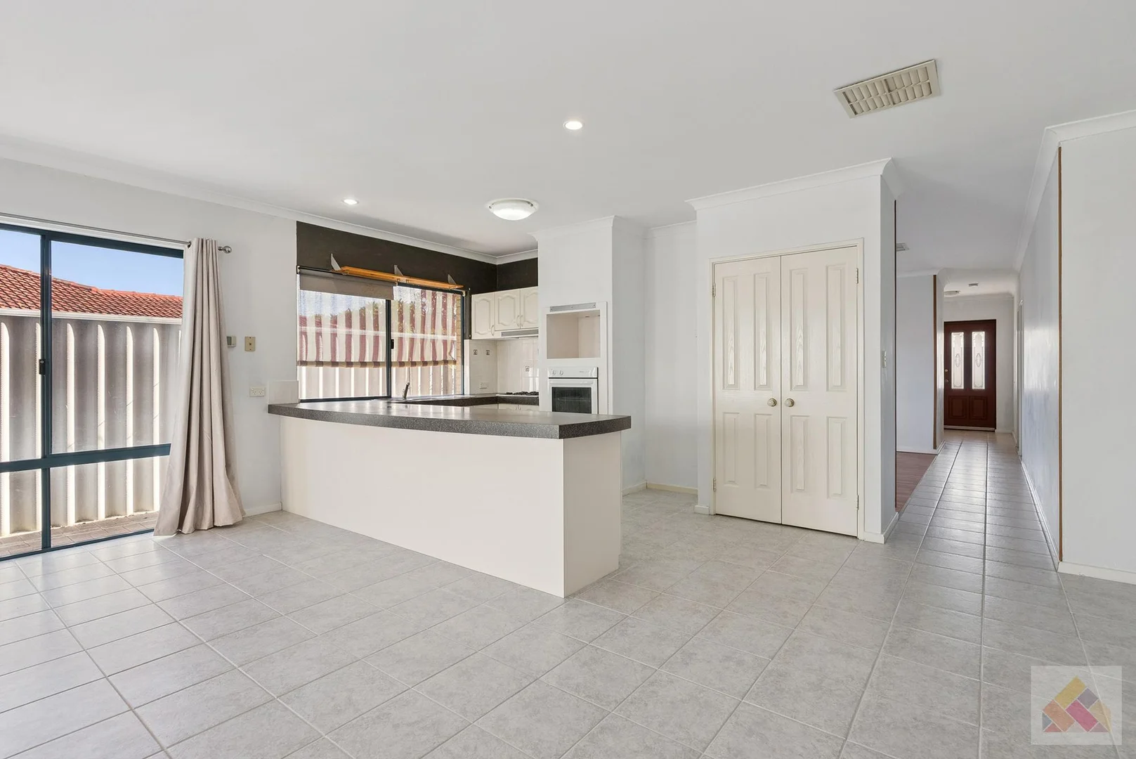 Additional image 12 of 1/41 Bentwood Avenue, Woodlands WA 6018