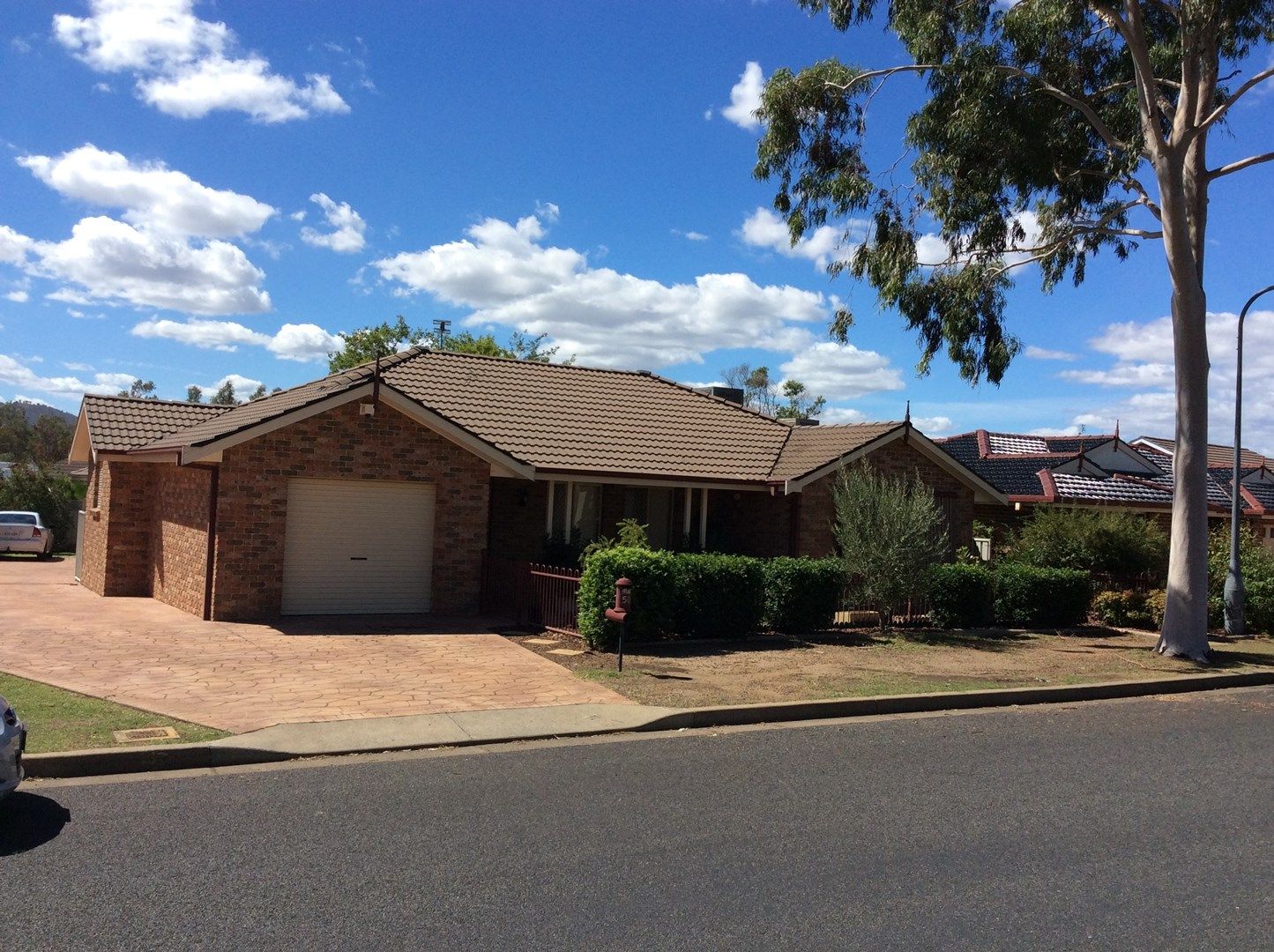 3 bedrooms Villa in 50 Greg Norman Drive HILLVUE NSW, 2340