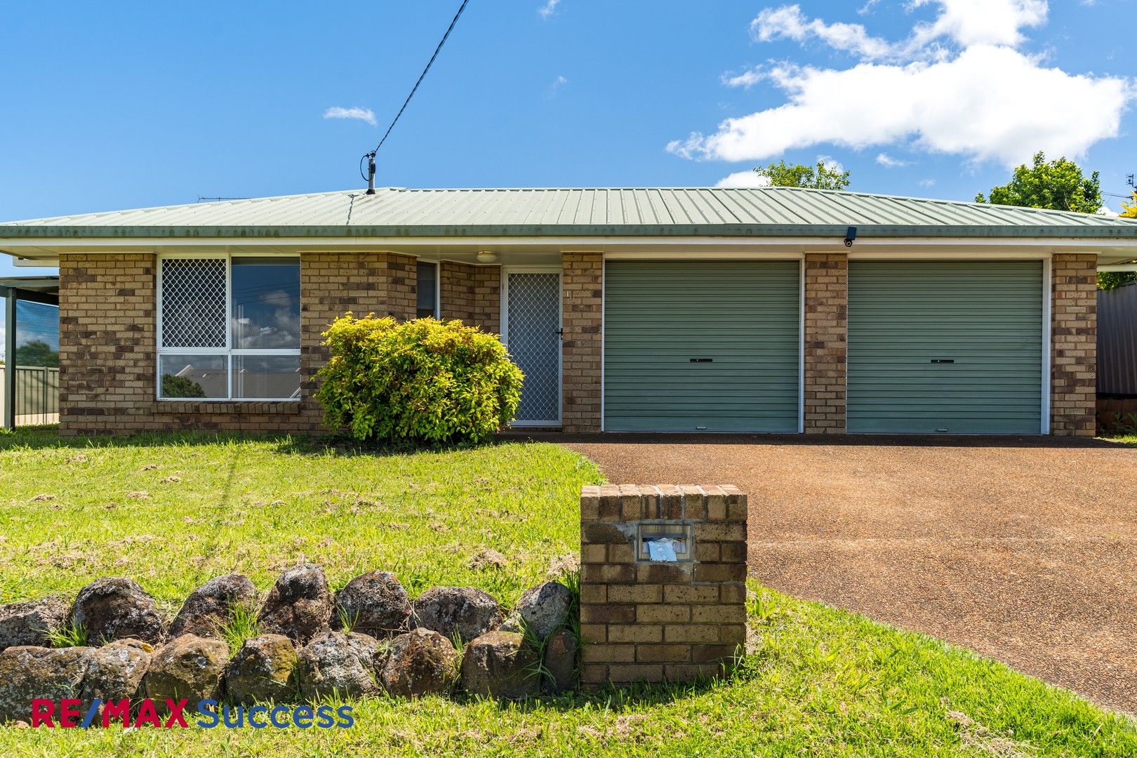 3 bedrooms House in 111 Glenvale Road NEWTOWN QLD, 4350