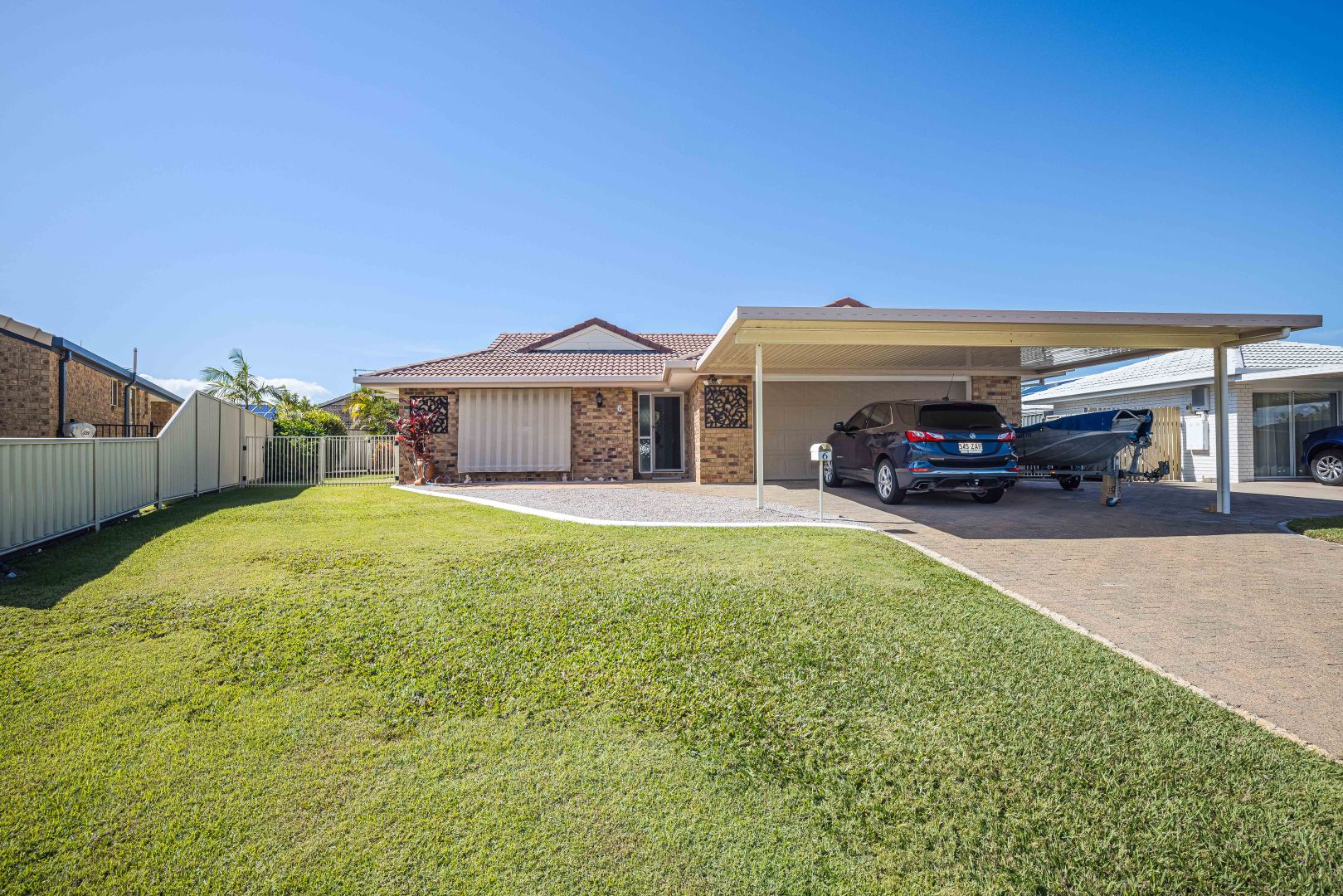 6 Chartwell Place, Sandstone Point QLD 4511, Image 1