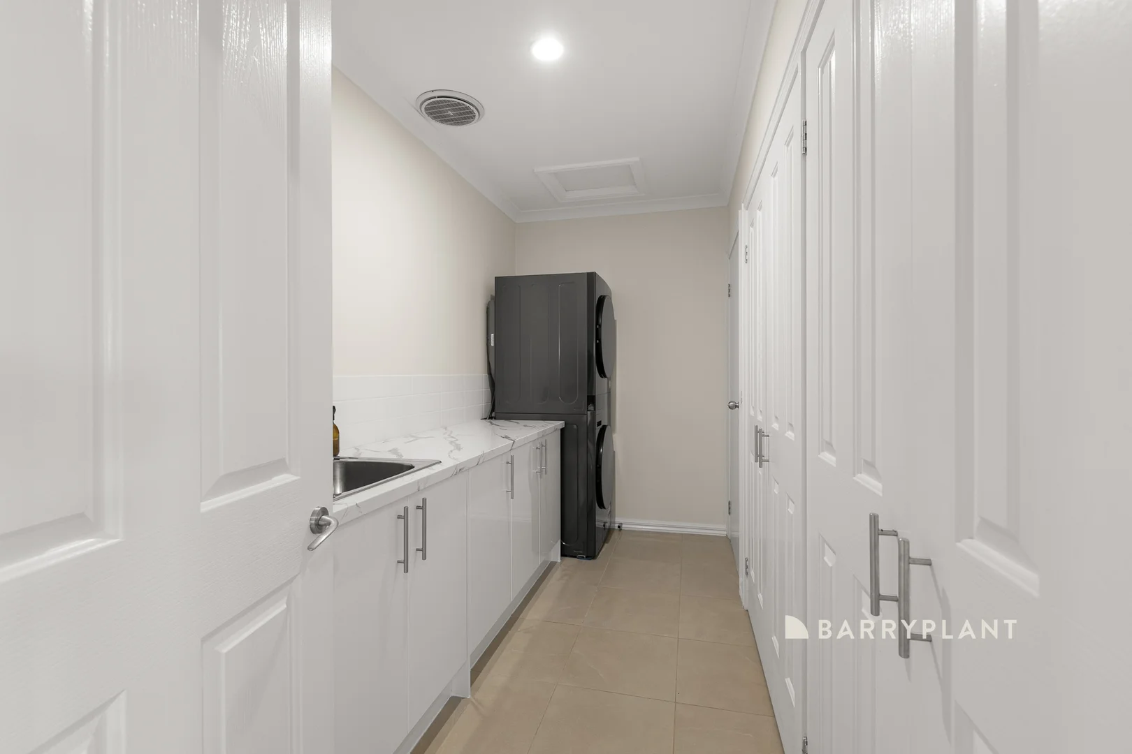 Additional image 16 of 6 Kensington Square, Drouin VIC 3818