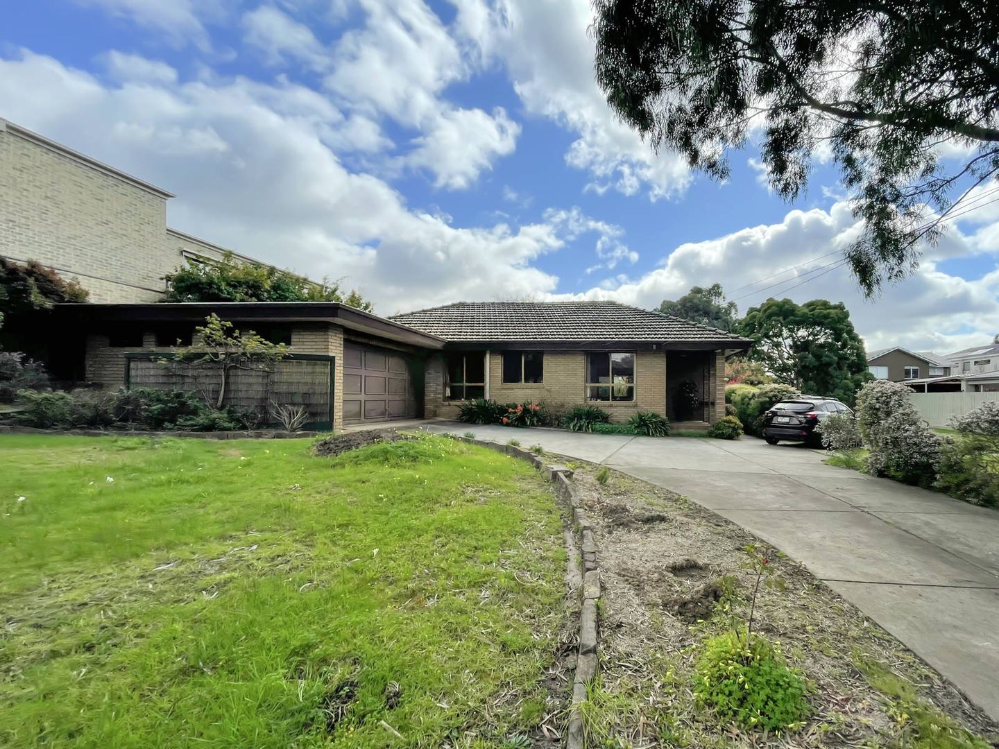 13 Millicent Avenue, Balwyn North Property History & Address Research