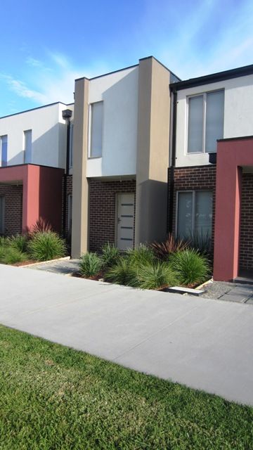 2 bedrooms House in 17/335 Grand Boulevard CRAIGIEBURN VIC, 3064