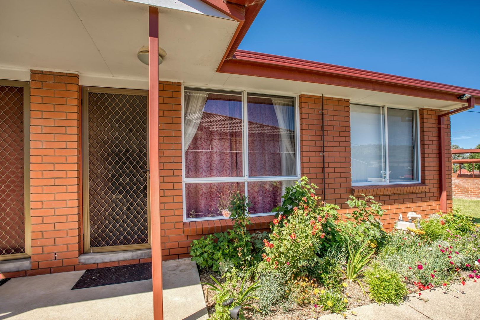 1/614 Hague Street, Lavington NSW 2641, Image 1