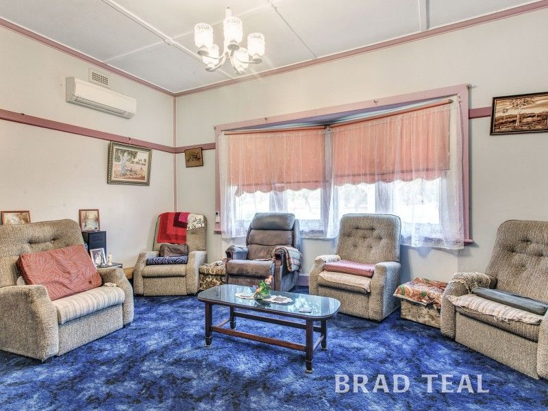 14 Woodland Street, Strathmore VIC 3041, Image 2