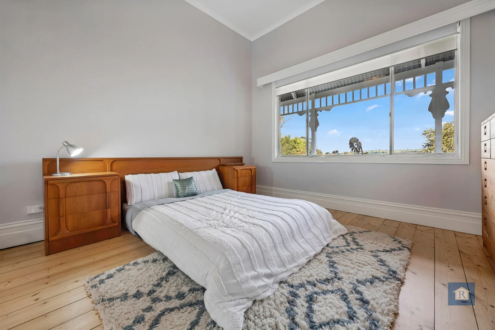 Image 9