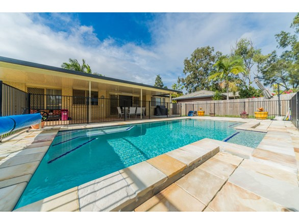 5 Boonah Court, Helensvale QLD 4212