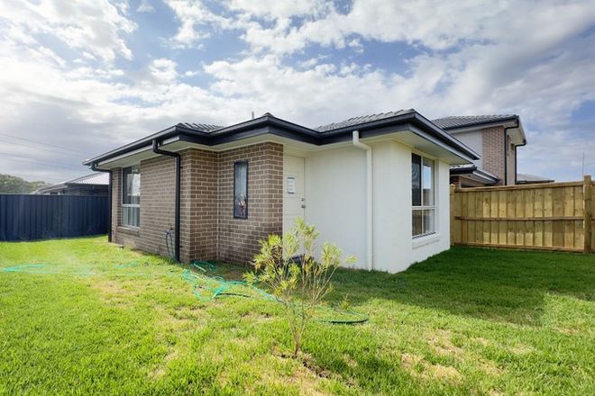 Picture of 30 Madden St, ORAN PARK NSW 2570