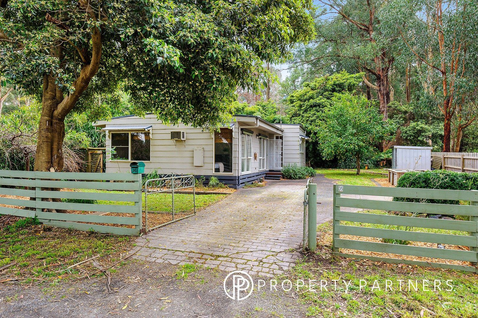 35 Moore Crescent, Millgrove VIC 3799 Domain