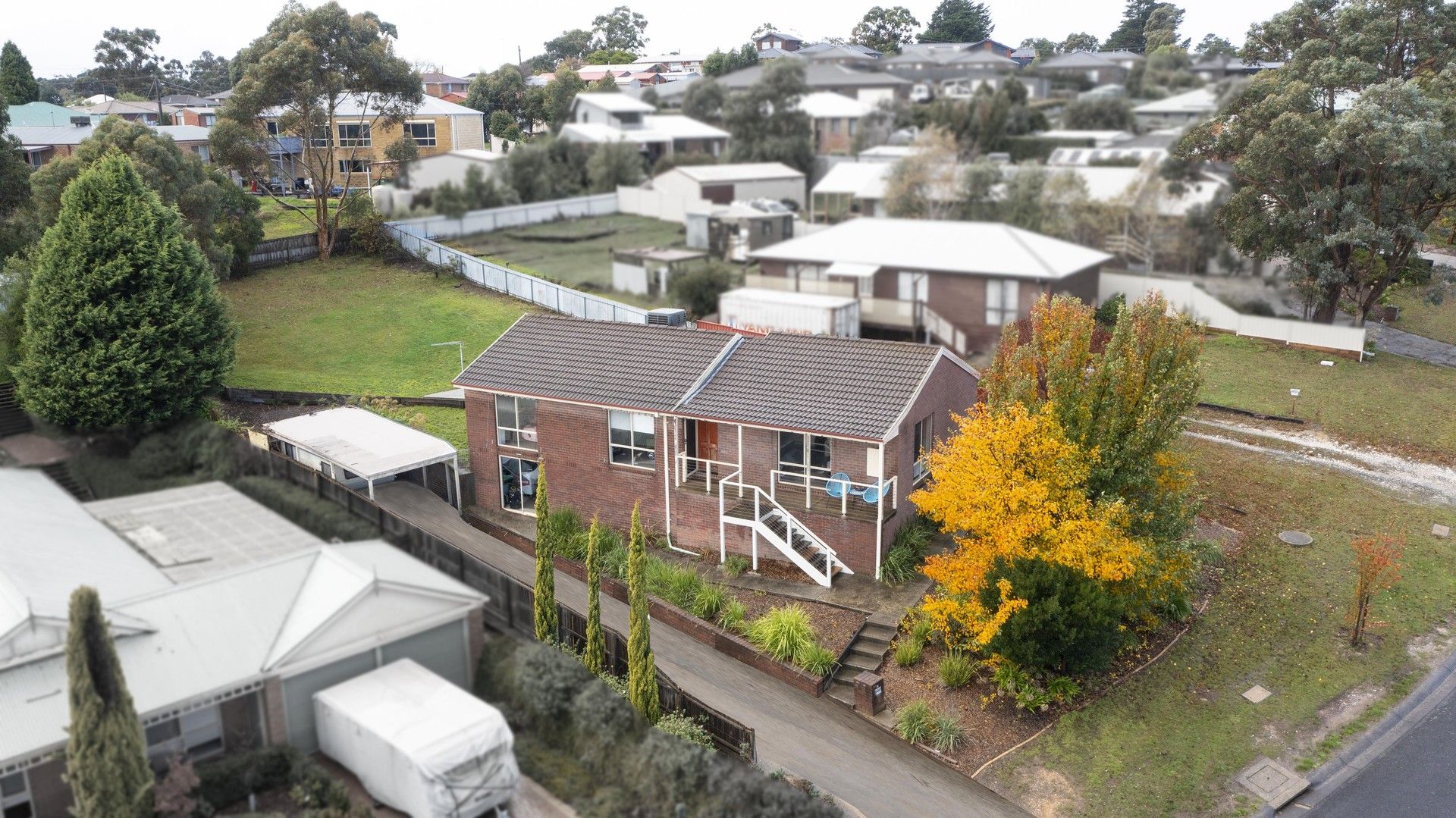 3 bedrooms House in 13 Manna Gum Heights MOUNT PLEASANT VIC, 3350