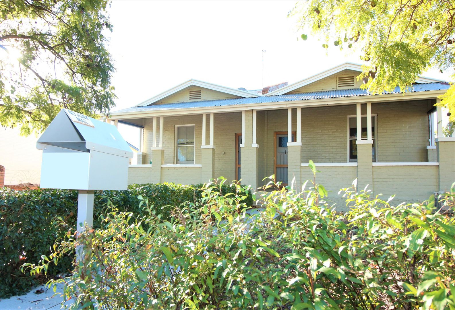 33 Binya Street Griffith Nsw 2680 Domain