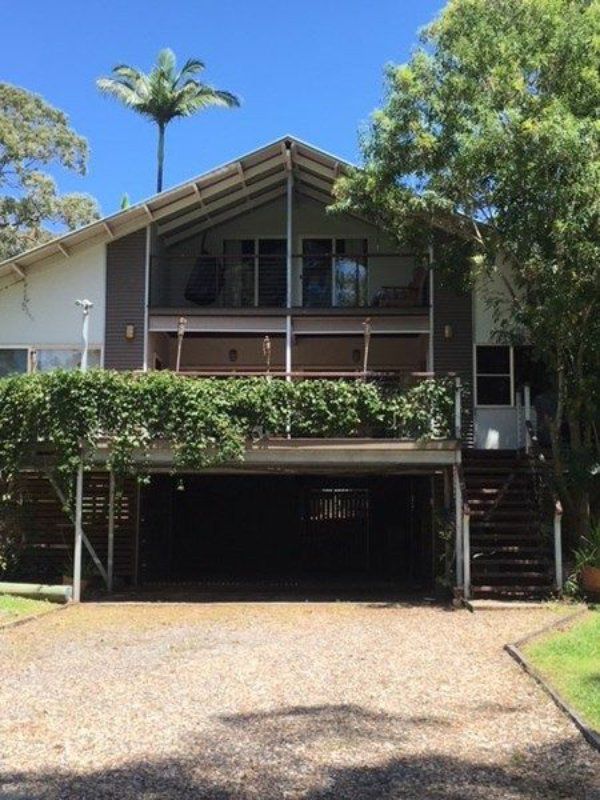 28 Blue Bay Crescent, Macleay Island QLD 4184