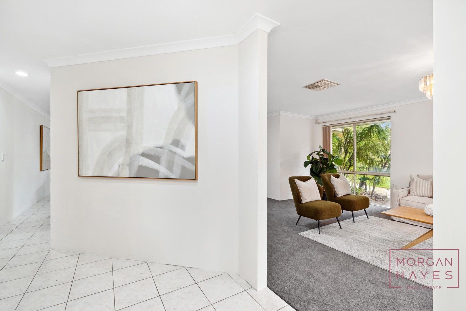 5 bedrooms House in 13 Binney Mews WILLETTON WA, 6155
