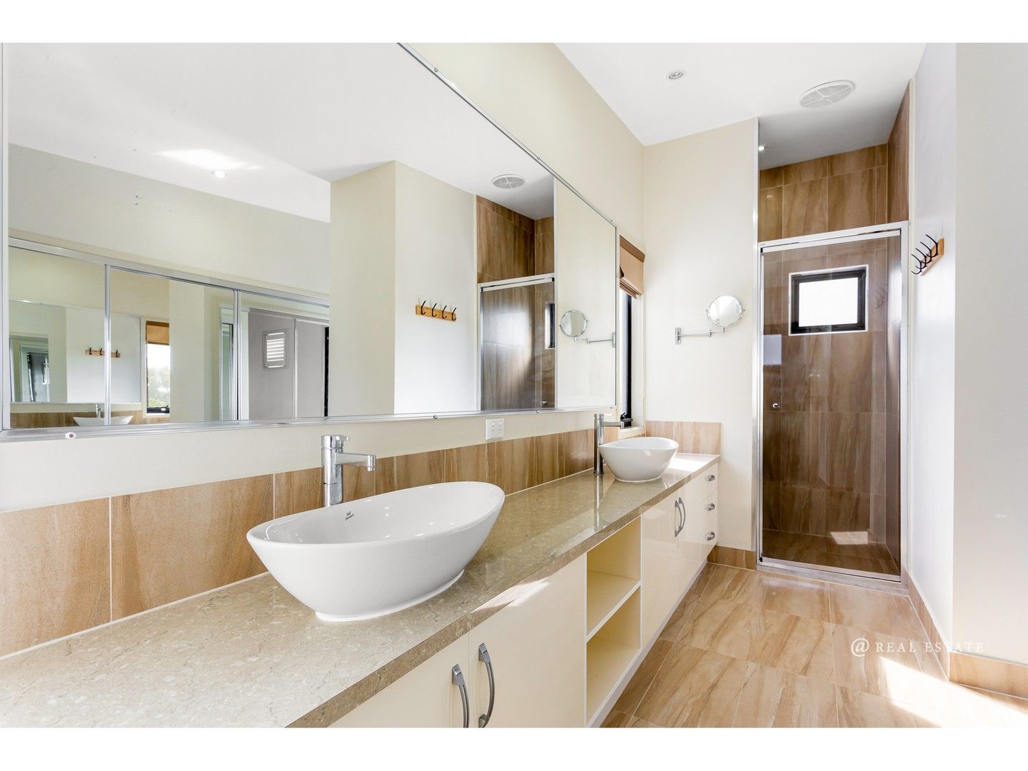 3 bedrooms House in 2 Brahminy Place ZILZIE QLD, 4710