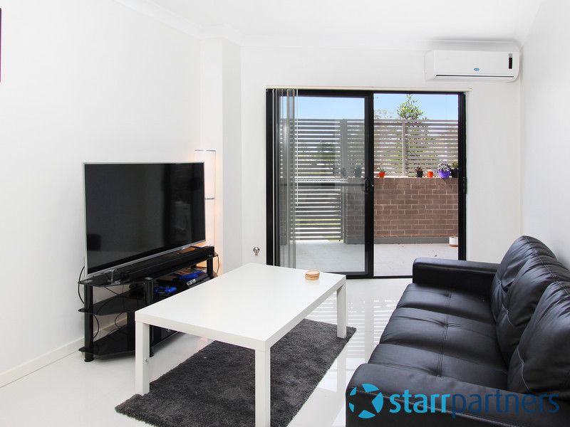 4/2 Glenmore Ridge Drive, Glenmore Park NSW 2745, Image 2