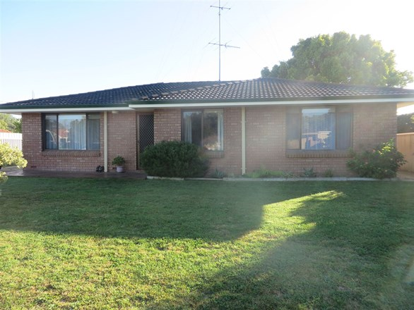 21 Hadfield Avenue, West Busselton WA 6280