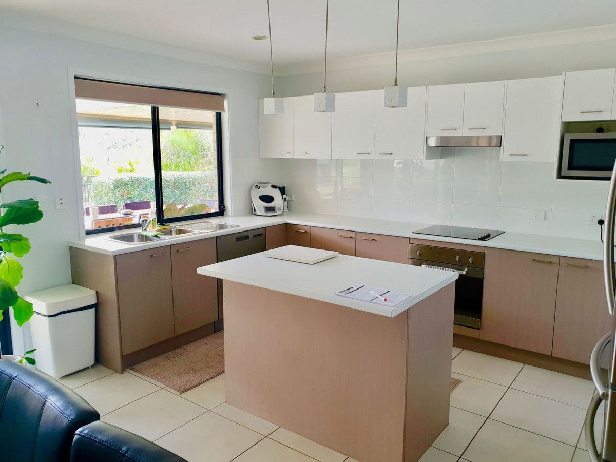 2731 Prince Of Wales Court, Mundoolun QLD 4285 House For Rent Domain