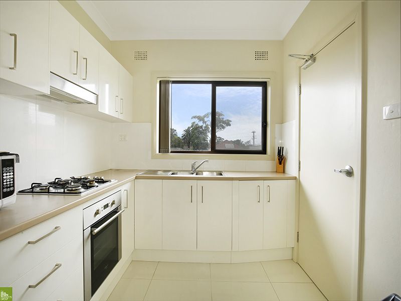 6/8 Miller Street, Coniston NSW 2500, Image 1