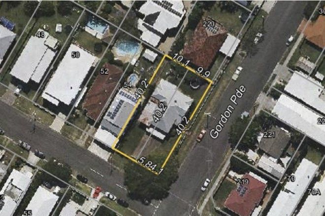 Picture of 56 Grattan Terrace, WYNNUM QLD 4178