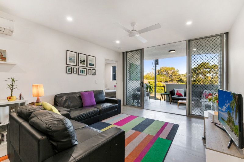 105/61 Ellen Street, Oxley QLD 4075, Image 2