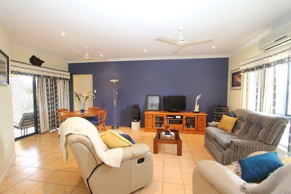 147 Ocean Parade, Balgal Beach QLD 4816, Image 2