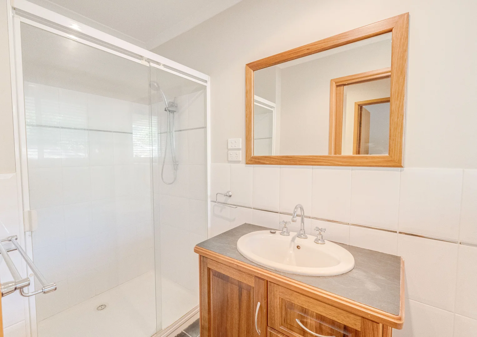 Additional image 12 of 24 Halls Road, Myrtleford VIC 3737