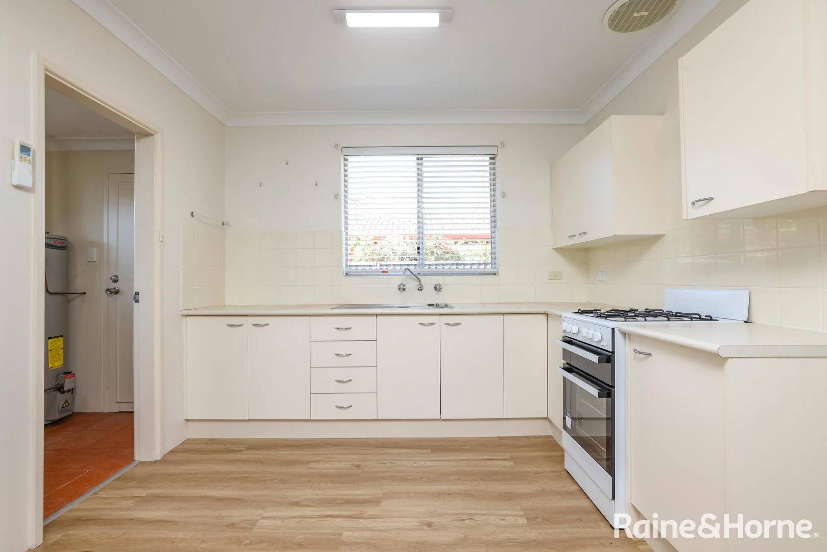 Additional image 7 of 8/223 Lambert St, Bathurst NSW 2795