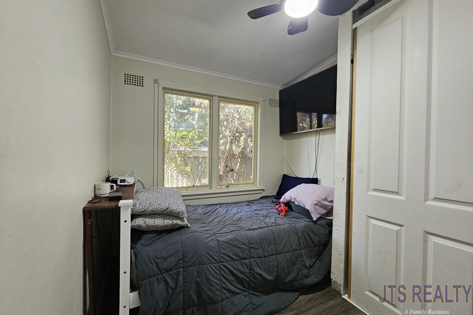 Image 10