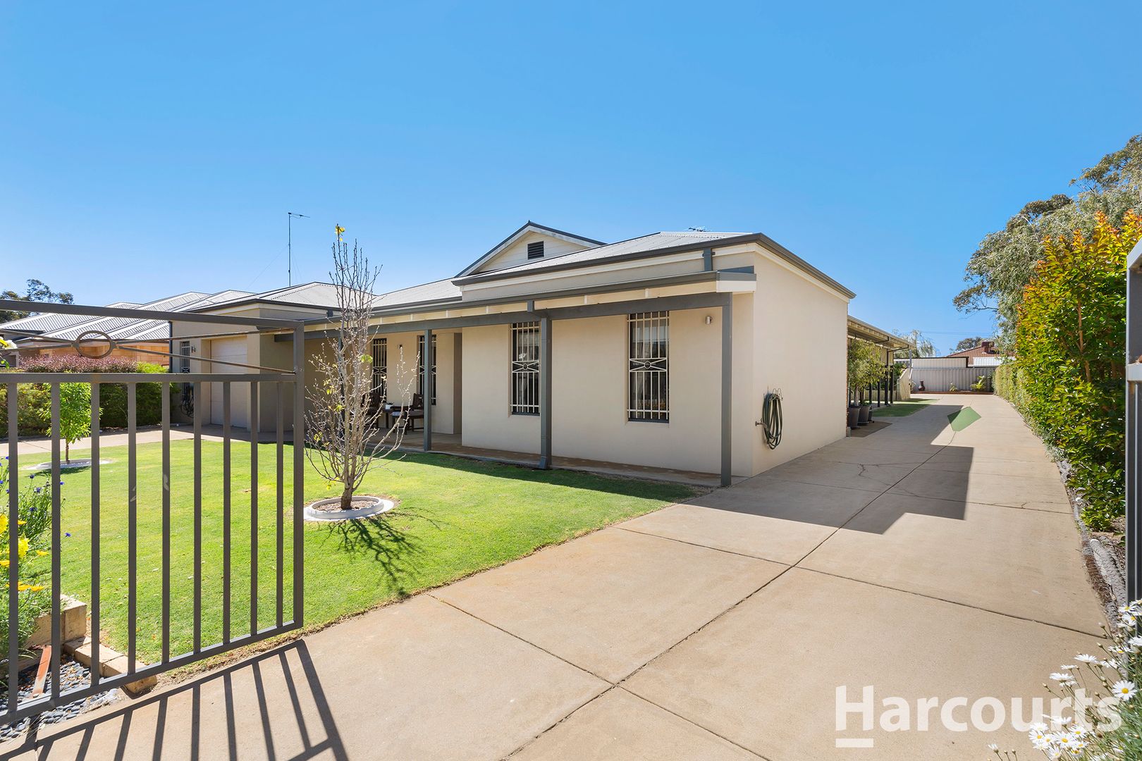 105 Culeenup Road, North Yunderup WA 6208, Image 2