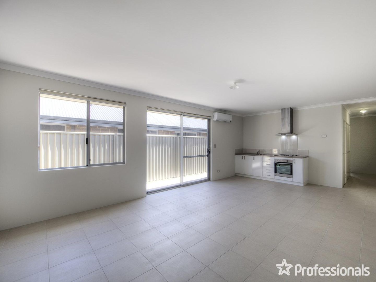 15B Cassowary Chase, Wandi WA 6167 House For Rent 440 Domain