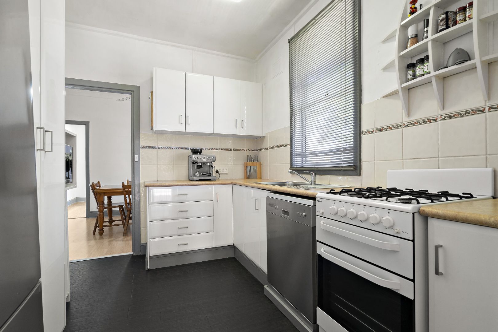 184 Burnett Street, Mays Hill NSW 2145, Image 1