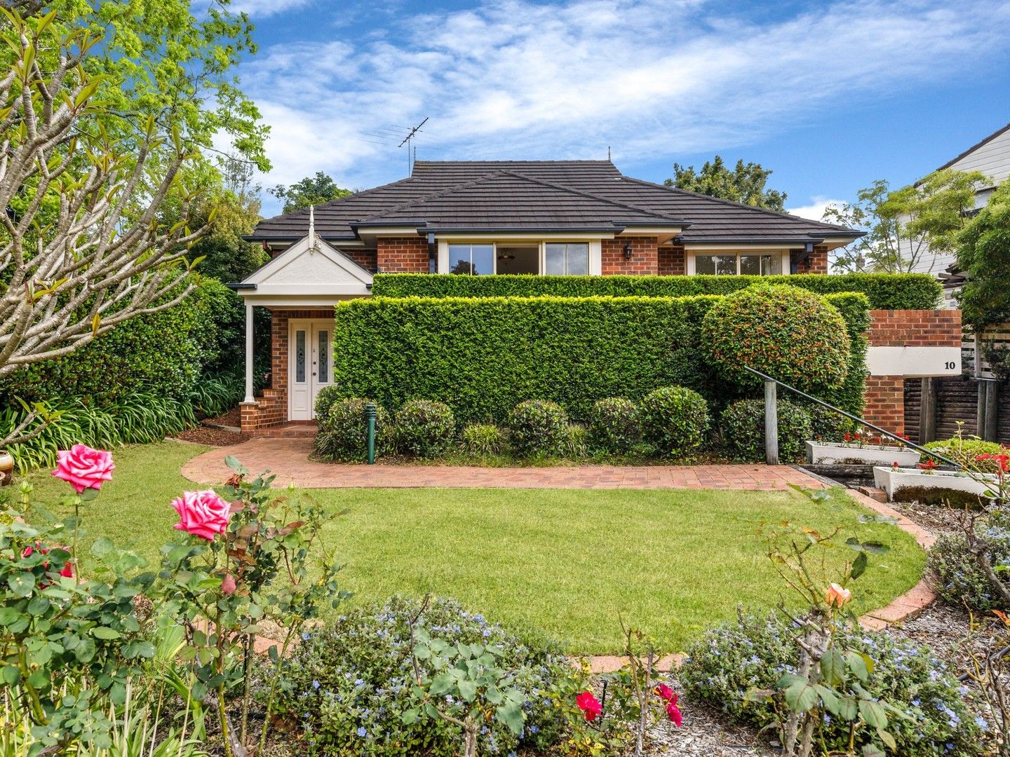 3 bedrooms House in 10 Chapman Avenue BEECROFT NSW, 2119