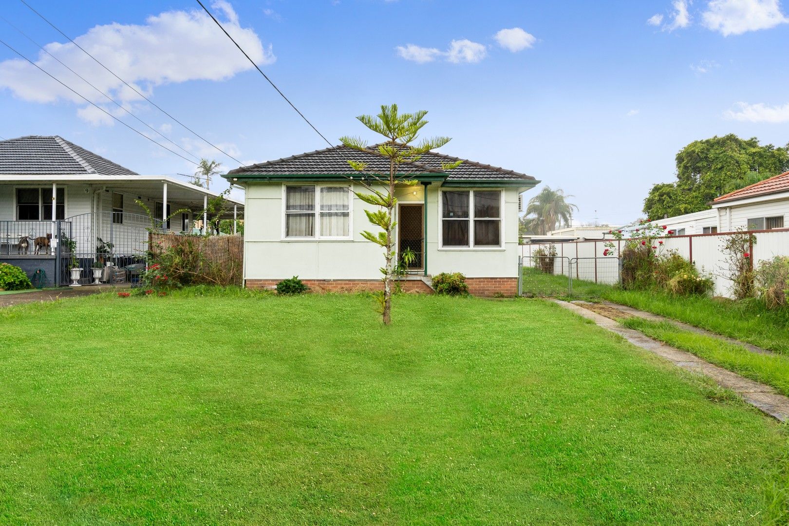 3 bedrooms House in 7 Riverside Road LANSVALE NSW, 2166