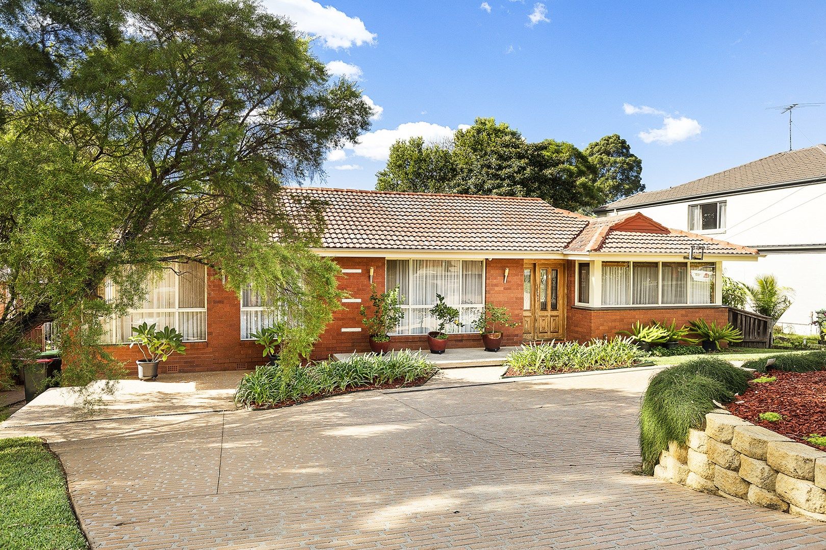 14 Gooden Drive, Baulkham Hills NSW 2153, Image 2