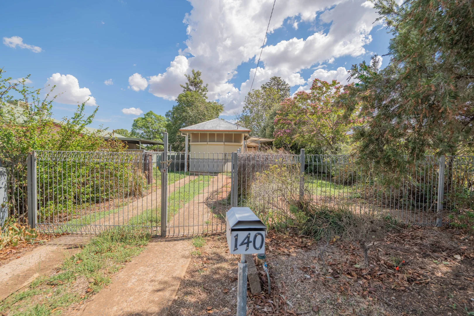 Additional image 3 of 140 Currajong Street, Parkes NSW 2870