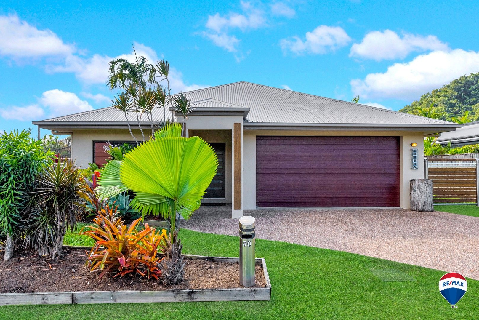 4 bedrooms House in 30 Starboard Street TRINITY BEACH QLD, 4879