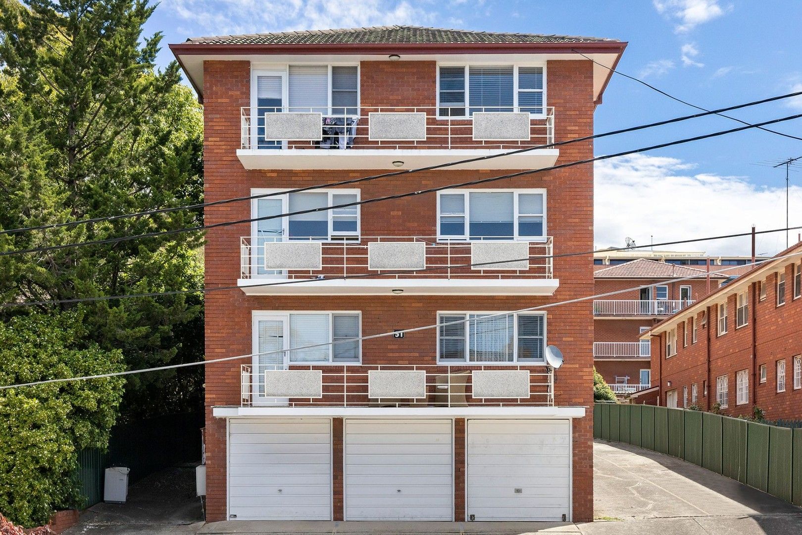 2 bedrooms Apartment / Unit / Flat in 2/51 The Avenue HURSTVILLE NSW, 2220
