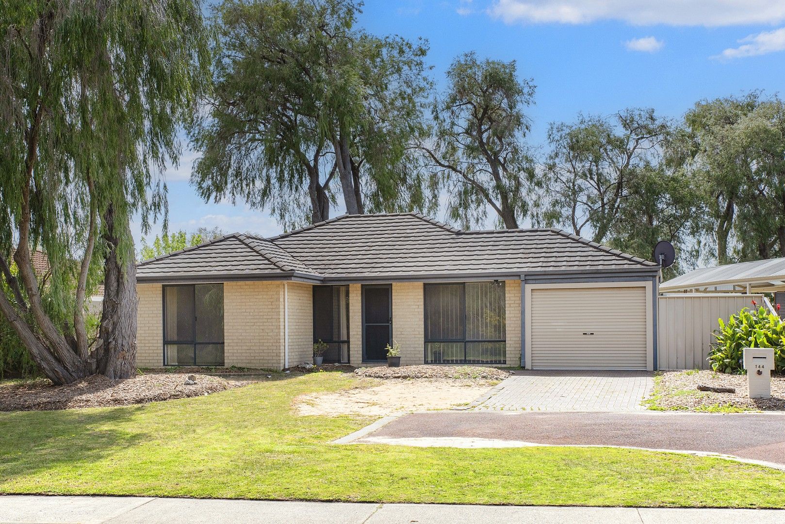 144 College Avenue, West Busselton WA 6280 Domain